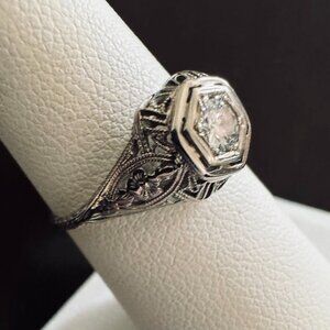 Vintage 14K White Gold Art Deco Diamond Ring Ornate size 7.5